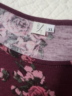 BYTAVI Floral Long Sleeve Dress in Burgundy and Pink